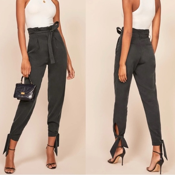 Reformation Pants - NWT Reformation Petite‎ Avalon Pant black size 0P